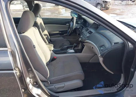 2011 Honda Accord 2.4 Lx-P из США, поврежденный, VIN 1HGCP2F4XBA105013